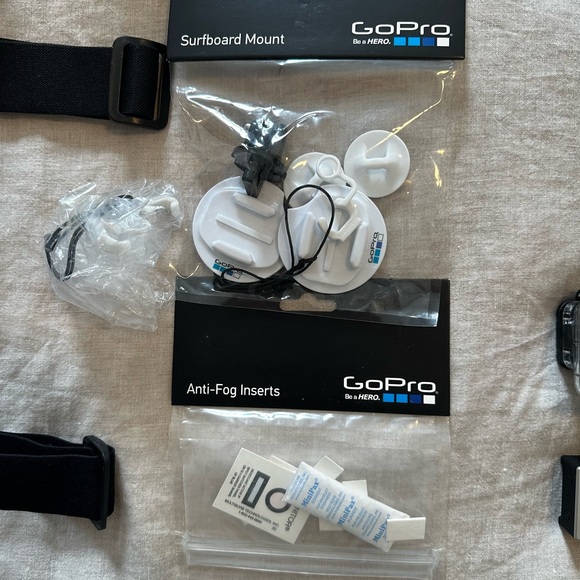 GoPro Hero 3 Black bundle - Picture 11 of 12